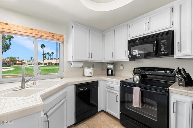 42173 Omar Place, Palm Desert, CA 92211