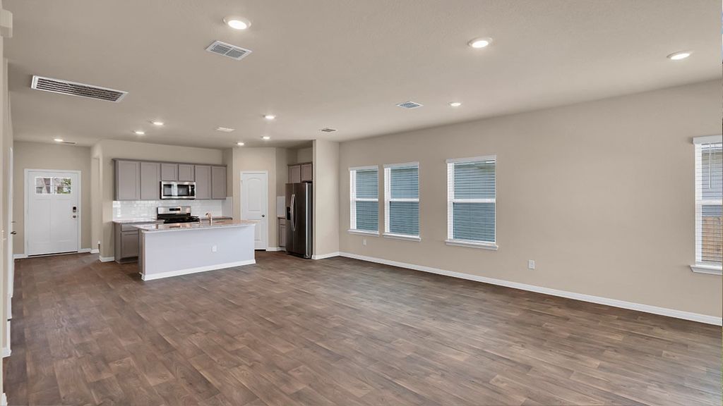 3670 Zenith Drive, Grand Prairie, TX 75052 — photo 5