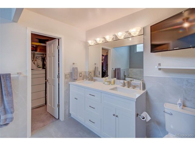 11953 W 56th Cir, Arvada, CO 80002