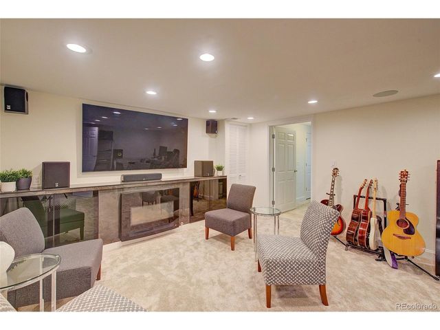 11953 W 56th Cir, Arvada, CO 80002
