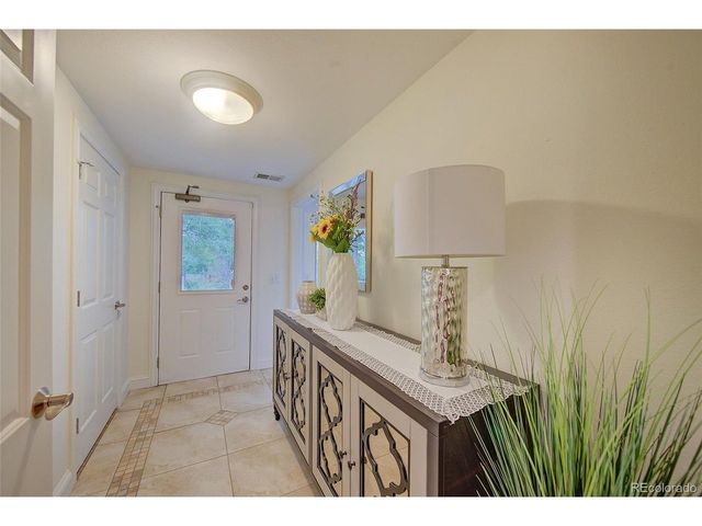 11953 W 56th Cir, Arvada, CO 80002