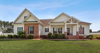 141 Crabapple Court, Dothan, AL 36301