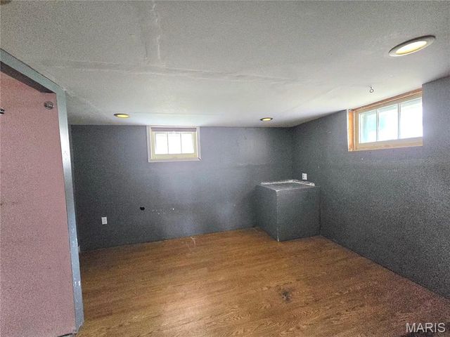 10220 Niblic Drive, Overland, MO 63114