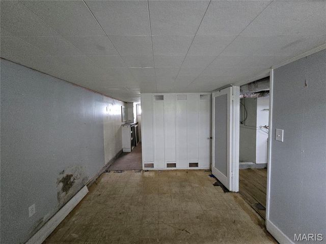 10220 Niblic Drive, Overland, MO 63114