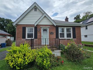 10220 Niblic Drive, Overland, MO 63114