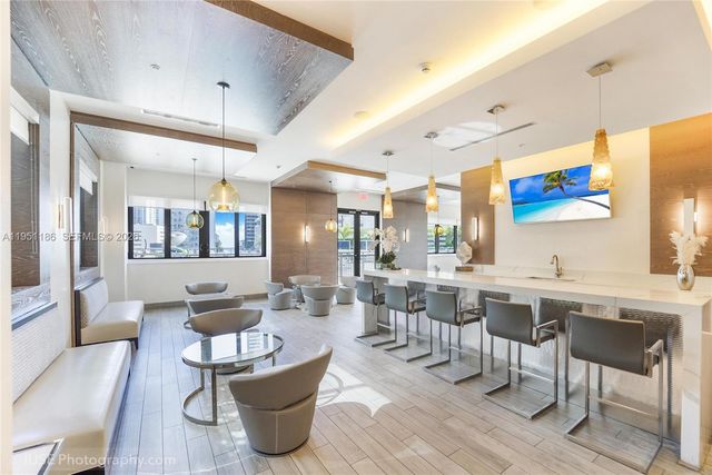 999 SW 1st Ave 1208, Miami, FL 33130