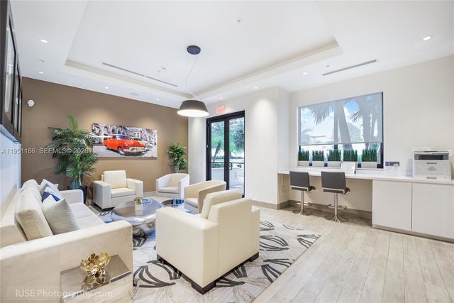 999 SW 1st Ave 1208, Miami, FL 33130