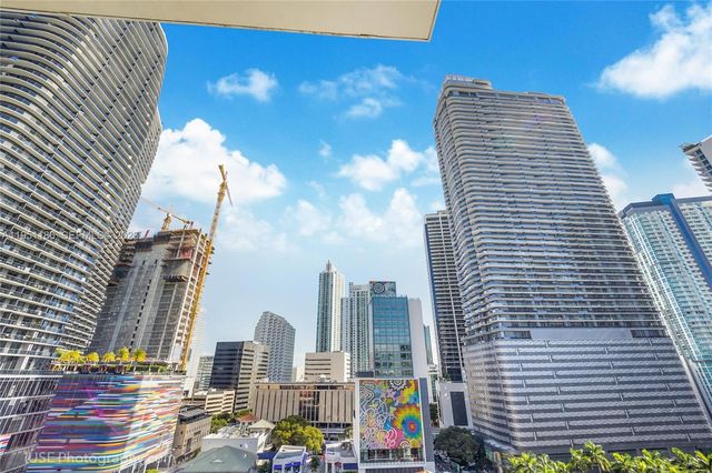 999 SW 1st Ave 1208, Miami, FL 33130