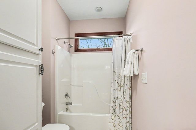 5776 Creekridge Drive, Thornapple Twp, MI 49333