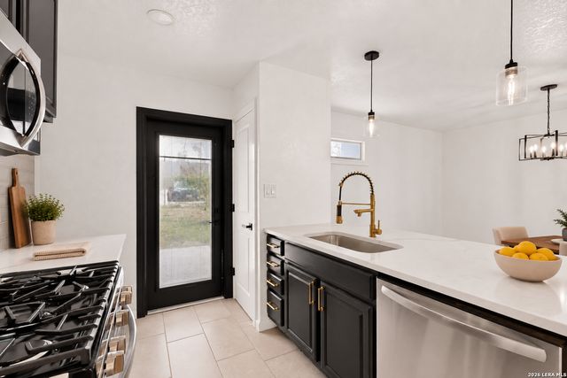 5618 FOREST LAKE ST, San Antonio, TX 78244