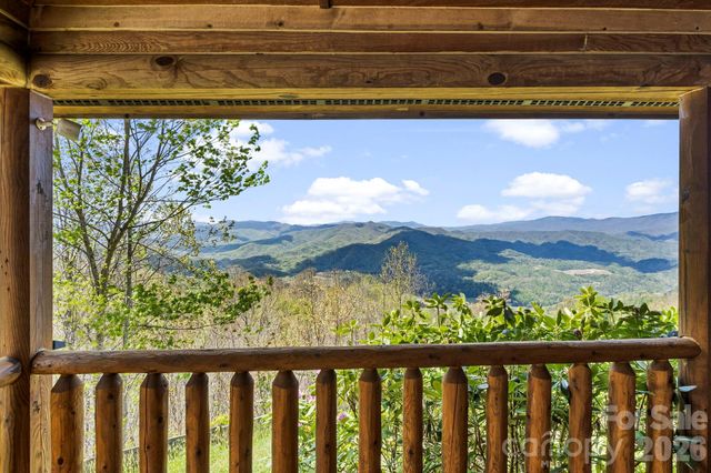 195 Justin Ridge, Clyde, NC 28721