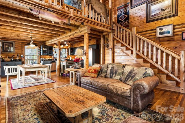 195 Justin Ridge, Clyde, NC 28721