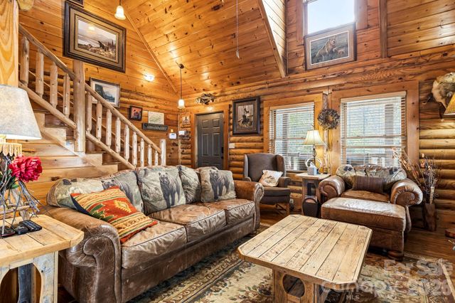 195 Justin Ridge, Clyde, NC 28721