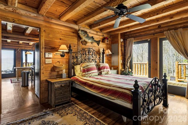 195 Justin Ridge, Clyde, NC 28721