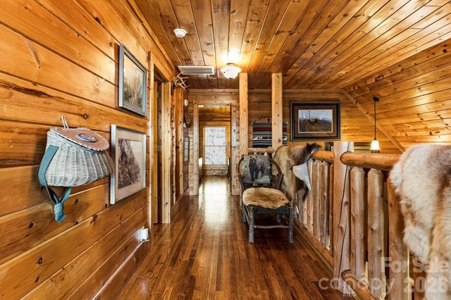 195 Justin Ridge, Clyde, NC 28721