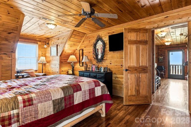 195 Justin Ridge, Clyde, NC 28721