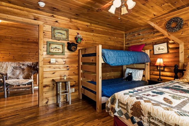 195 Justin Ridge, Clyde, NC 28721