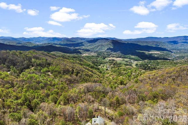 195 Justin Ridge, Clyde, NC 28721