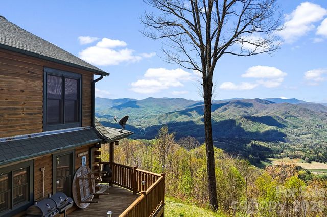 195 Justin Ridge, Clyde, NC 28721