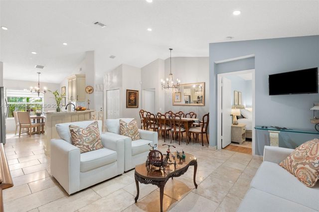 4108 Pine Ridge Ln, Weston, FL 33331