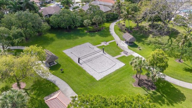 4108 Pine Ridge Ln, Weston, FL 33331