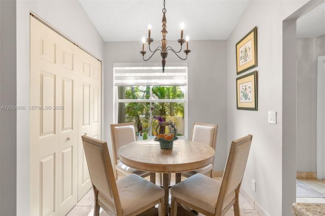 4108 Pine Ridge Ln, Weston, FL 33331