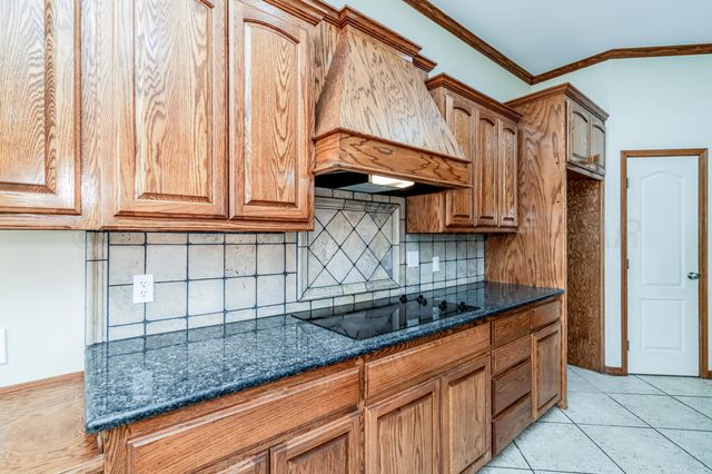 7712 PINERIDGE Drive, Amarillo, TX 79119