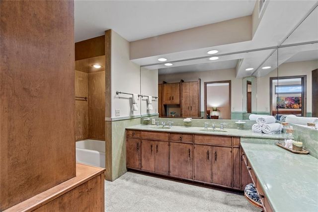 2961 Twin Acres Drive, Norman, OK 73071