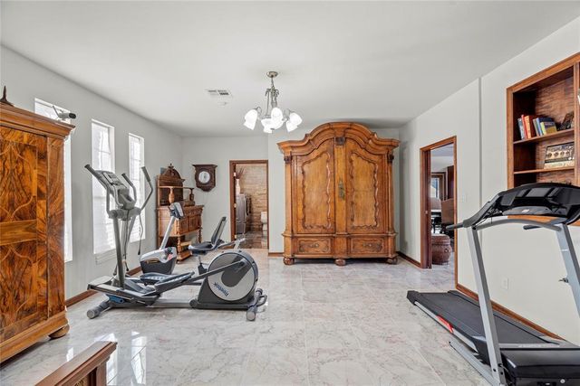 2961 Twin Acres Drive, Norman, OK 73071