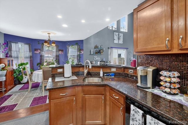 15934 Athens Avenue, Clinton Township, MI 48035