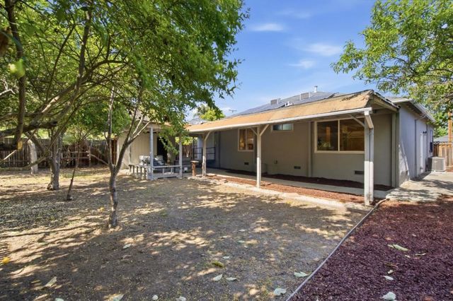 151 Verbena Drive, East Palo Alto, CA 94303