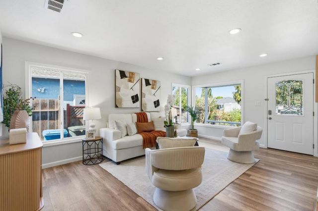 151 Verbena Drive, East Palo Alto, CA 94303