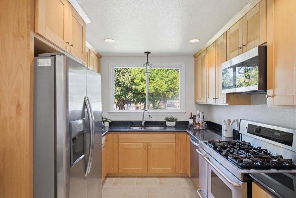 Image 12 of property listing at 151 Verbena Drive, East Palo Alto, CA 94303