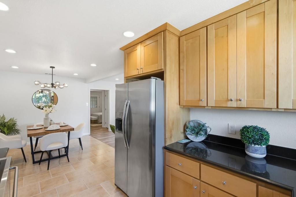 Image 14 of property listing at 151 Verbena Drive, East Palo Alto, CA 94303