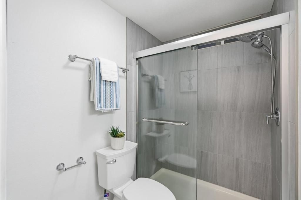 Image 20 of property listing at 151 Verbena Drive, East Palo Alto, CA 94303