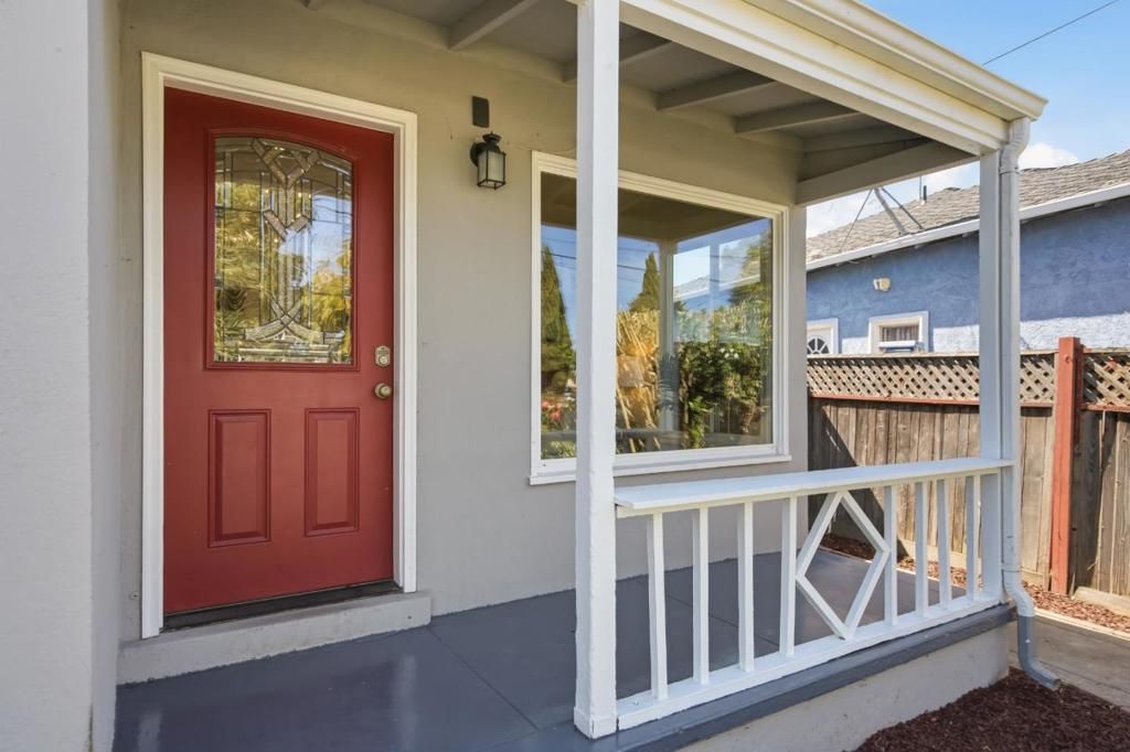 Image 5 of property listing at 151 Verbena Drive, East Palo Alto, CA 94303