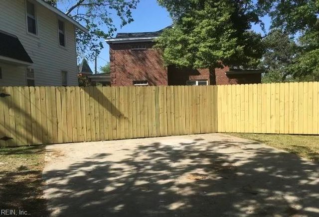 2702 Bowdens Ferry RD, Norfolk, VA 23508