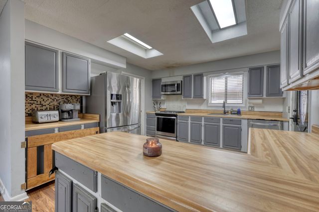 131 Hickory Ridge Circle, Hayesville, NC 28904