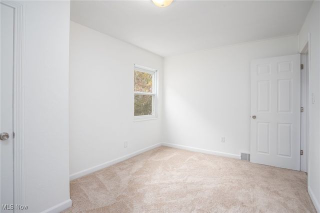 126 Parkwood Avenue, Avon Lake, OH 44012