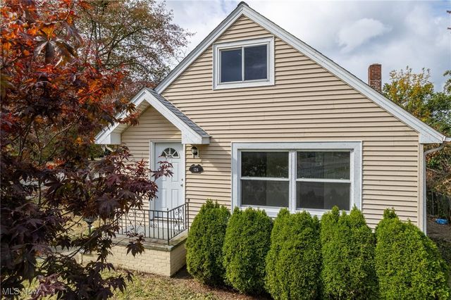 126 Parkwood Avenue, Avon Lake, OH 44012