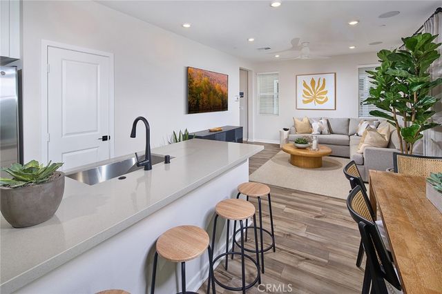 16615 Bottlebrush Lane 3, Fontana, CA 92336