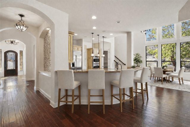 2312 Lakehurst RD, Spicewood, TX 78669