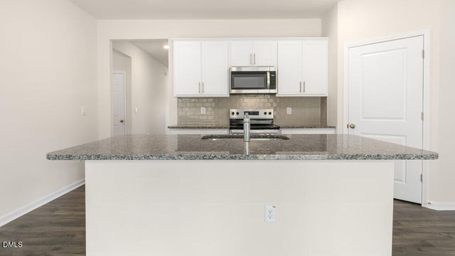 103 Charlies Bend Way, Spring Lake, NC 28390