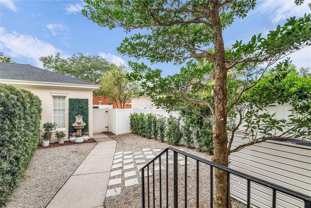 916 FERN AVENUE, Orlando, FL 32814