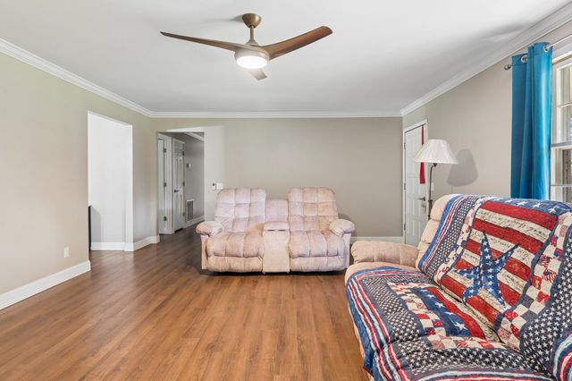 224 Hogg Rd, Williamston, SC 29697