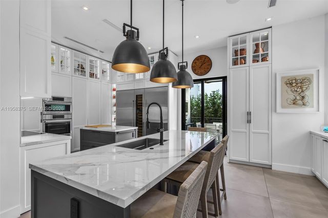 420 Palmwood Ln 0, Key Biscayne, FL 33149