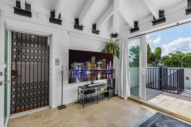 420 Palmwood Ln 0, Key Biscayne, FL 33149