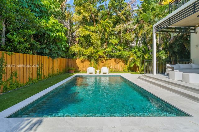 420 Palmwood Ln 0, Key Biscayne, FL 33149