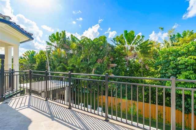 420 Palmwood Ln 0, Key Biscayne, FL 33149