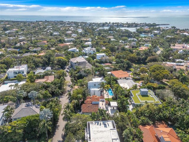 420 Palmwood Ln 0, Key Biscayne, FL 33149